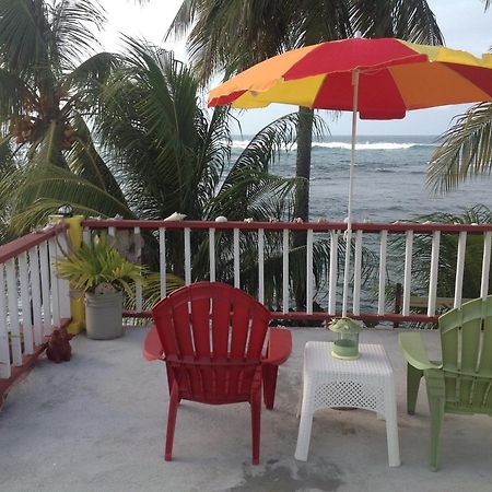 Rainbow Beach Apartments & Rooms Calibishie Exterior photo